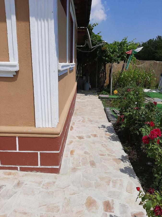 Къща За Гости Релакс Tsarichino Exterior foto